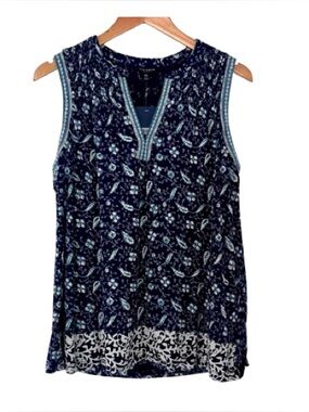 NWT Lucky Brand V-Neck Top with Embroidered Trim Blue & White Medium